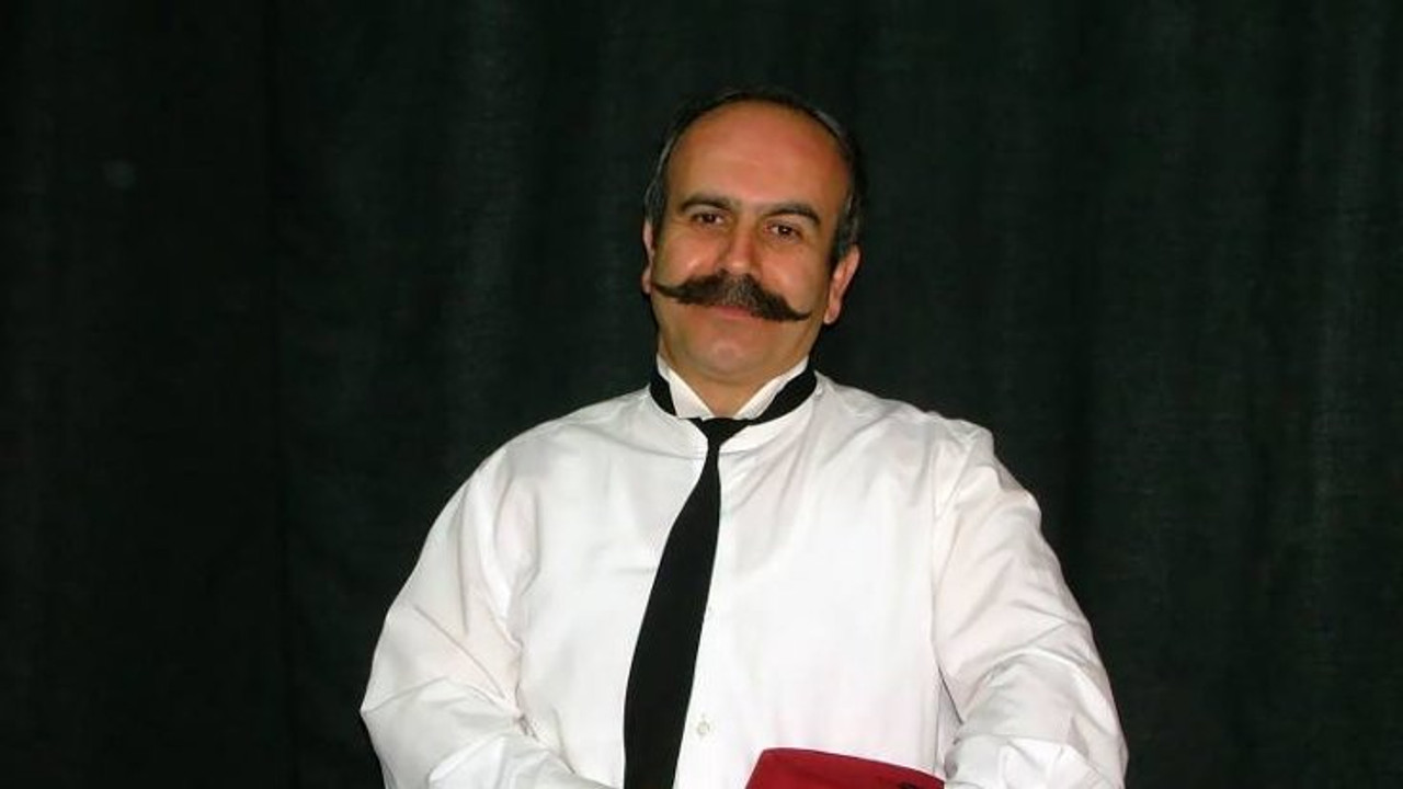 Nihat Mürşitpınar Hayy�dan geldim Hu�ya gideceğim