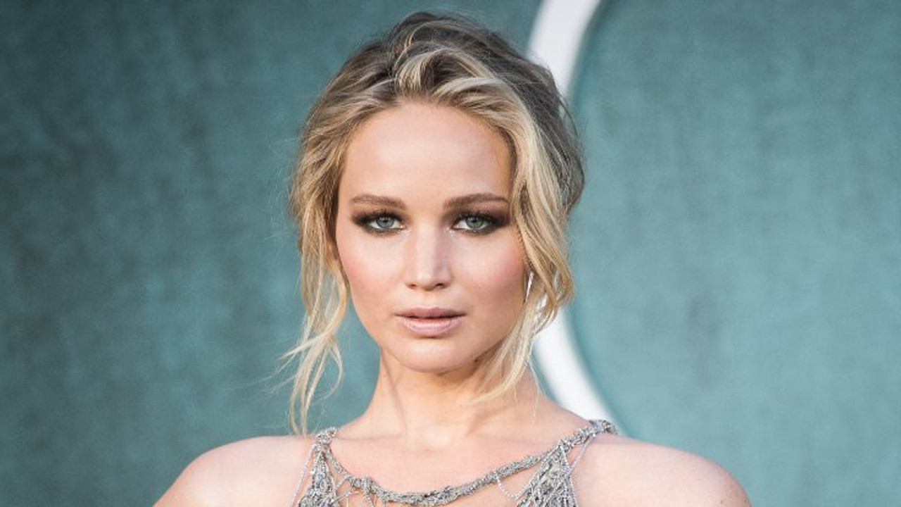 Jennifer Lawrence Nisanlandi