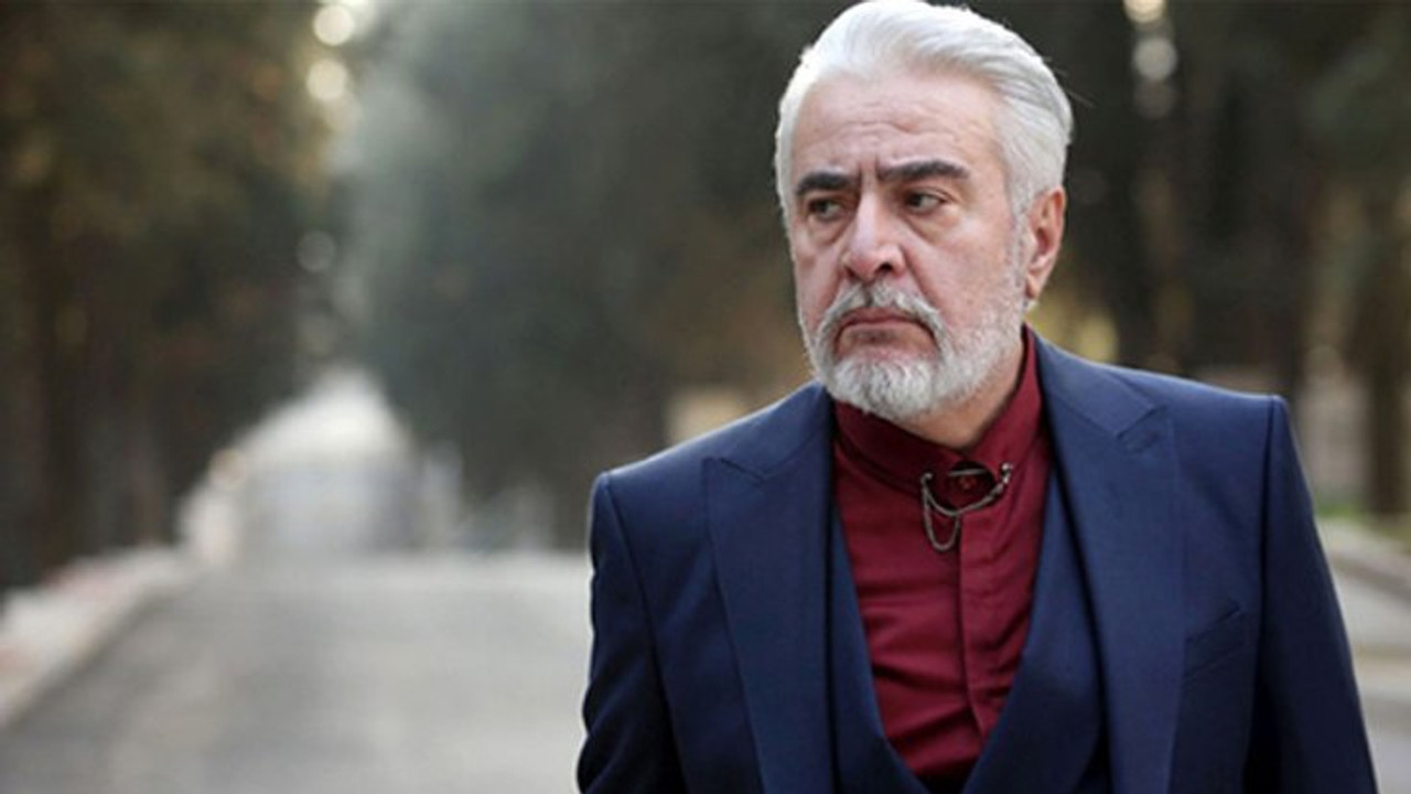 Uğur Yücel sahneye dönüyor
