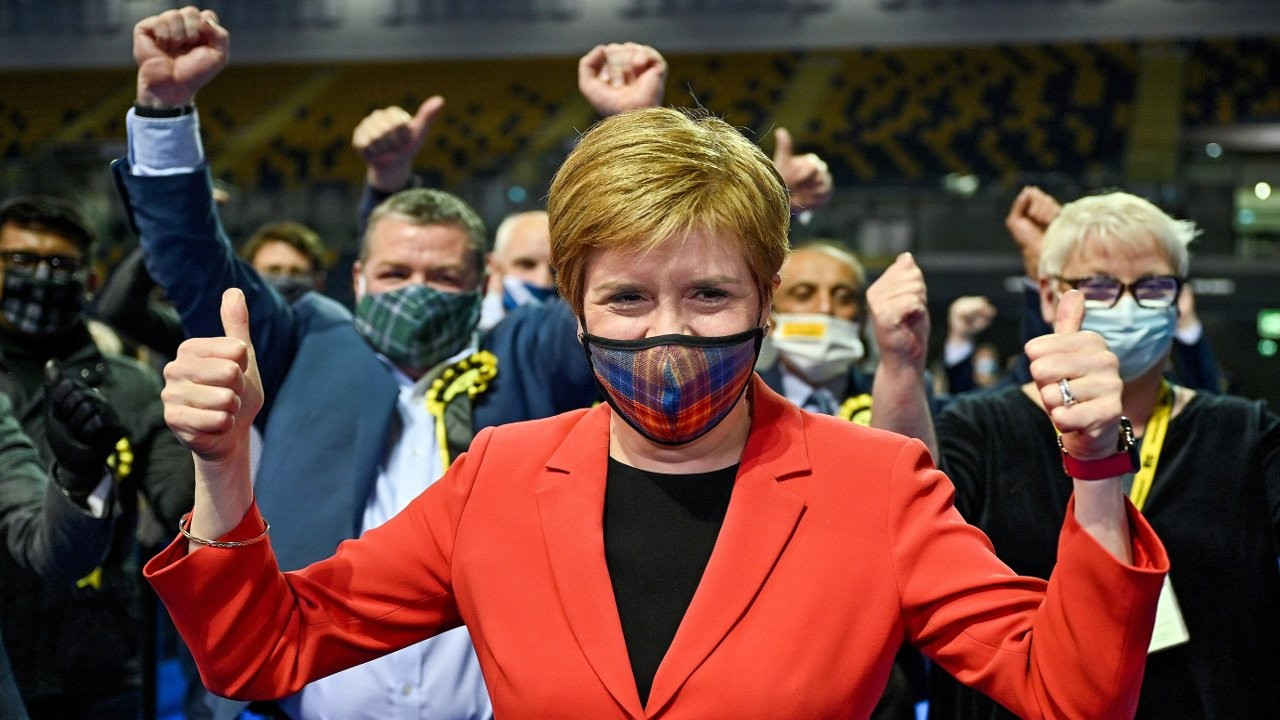 İskoçyada seçimleri bağımsızlık yanlısı İskoç Ulusal Partisi kazandı