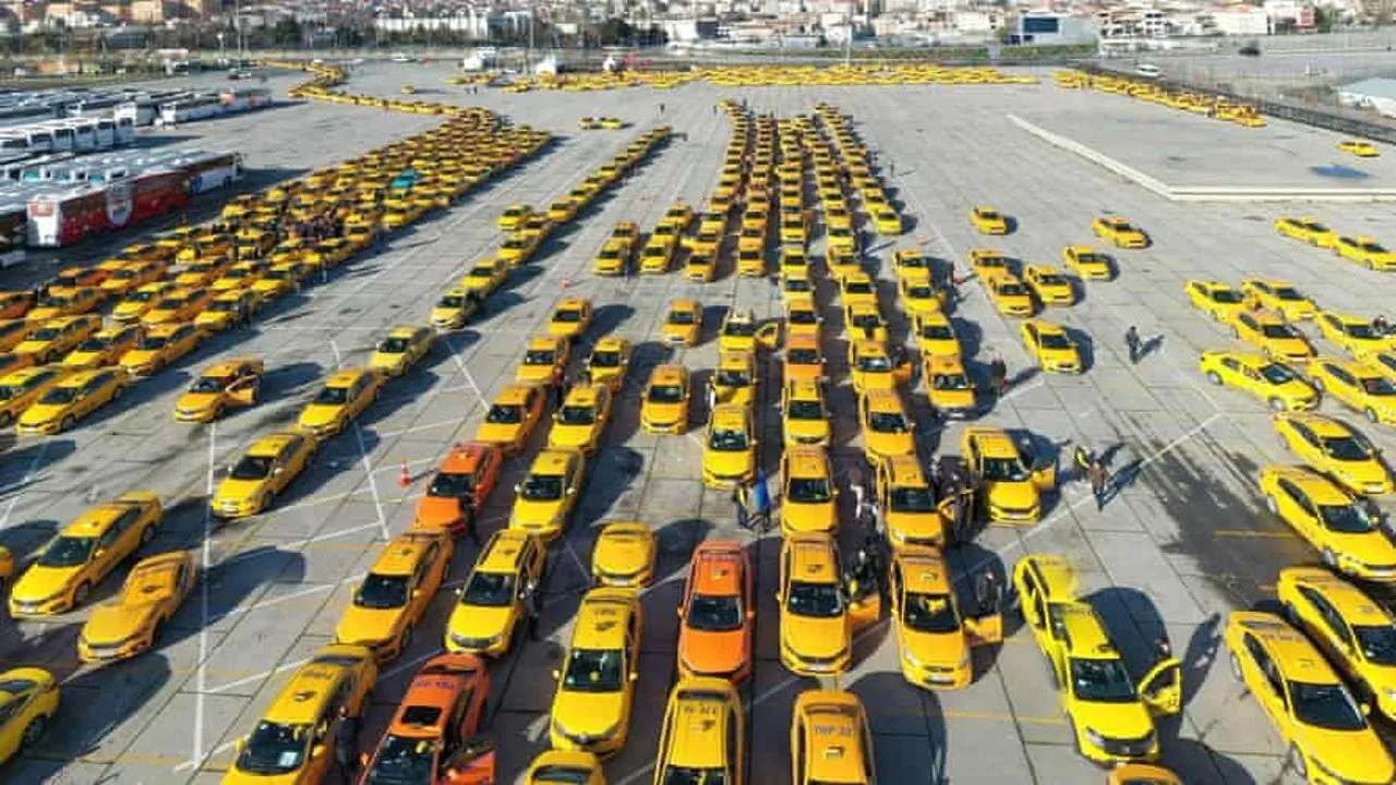 istanbul un taksi krizi the guardian da savas basladi