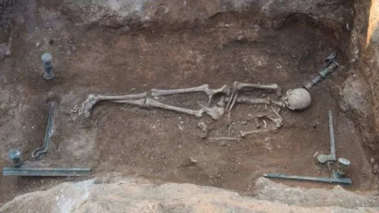 Σκελετός 2.100 ετών βρέθηκε στο «κρεβάτι της γοργόνας» στην Ελλάδα