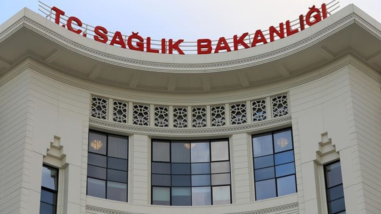 Sağlık Bakanlığı'ndan 81 ile yazı: Hastanelerin girişi ve bahçelerinde sahipsiz hayvan olmayacak