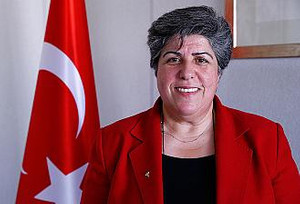 Israrlı takip: 'Kadınların hayatı tehlikede, önlem alınmalı' - Resim : 1