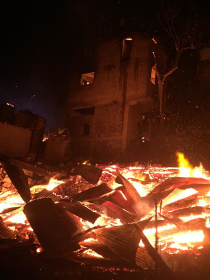 Artvin'de yine köy yangını: 4 ev kül oldu - Resim : 1