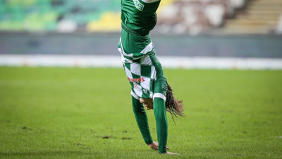 Bursaspor 18'lik gol makinesi buldu