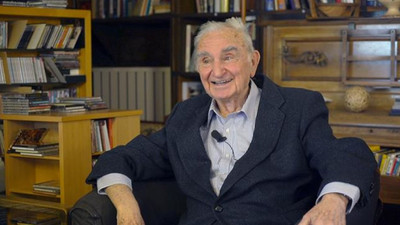 Doğan Kuban kimdir?