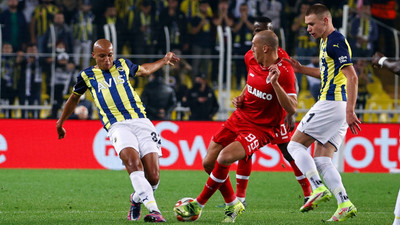 Royal Antwerp, UEFA Avrupa Ligi'ndeki ilk puanını Kadıköy'de aldı