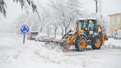 Isparta'da bitmeyen elektrik kesintisi: Yiyecekler bozuldu