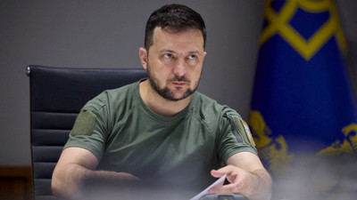 Ukrayna'da yolsuzluk operasyonu: Zelenskiy tüm bölge askeri komiserlerini görevden aldı