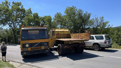 Sırbistan-Kosova sınırına kurulan barikatlar kaldırıldı