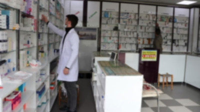 Eczanelerde birçok ilaç bulunamıyor: 'Firmalar şubat zammını bekliyor'