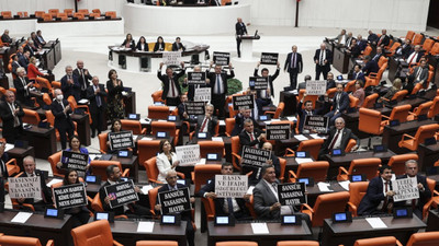 PEN’den 'sansür yasası' açıklaması: İfade özgürlüğüne bir darbe daha