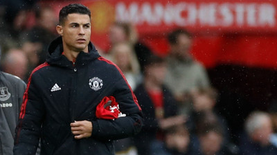 Ronaldo: Babamı ve oğlumu evimin altında koruyorum