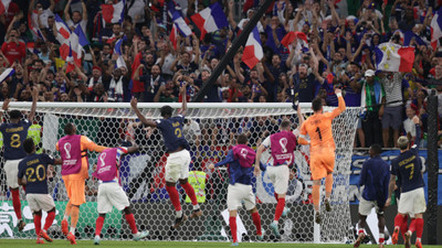 Mbappe attı, son şampiyon çeyrek finale kaldı