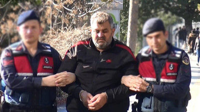 Aranan müteahhit depremzede gibi kaldığı 5 yıldızlı otelde yakalandı