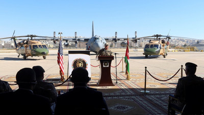 CENTCOM Komutanı Kurilla, Suriye'nin kuzeydoğusunu ziyaret etti