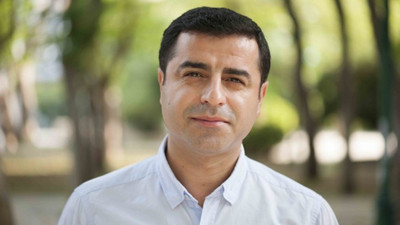 Selahattin Demirtaş'tan TİP'e: Tüm Sosyalistleri Yeşil Sol Parti listelerine güç almaya güç vermeye çağırıyoruz