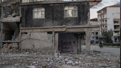 Deprem, Erdoğan’ın kalelerindeki desteğini sarstı