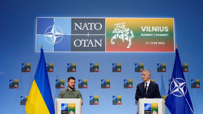 Ukrayna'ya 'NATO' önerisi: 'Rusya'nın elindeki toprakları almayalım'