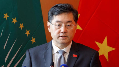 Hong Konglu spikerle aşk yaşadığı iddia edilen bakan ortadan kayboldu