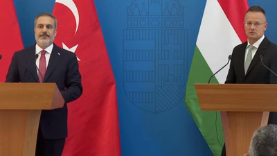 Hakan Fidan Macaristan'da: 'Her şey kitap yakmayla başladı'