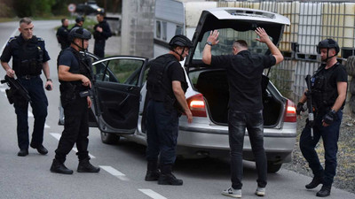 Kosova: Polisle çatışan 3 kişi öldürüldü
