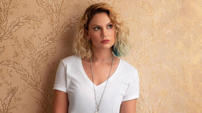 Oyuncu Farah Zeynep Abdullah ifade verdi: 'Amacım hakaret etmek değildi'