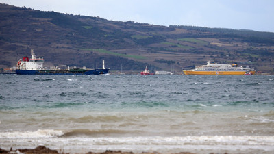 Çanakkale Boğazı gemi geçişlerine kapatıldı