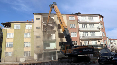 Elazığ'da ağır hasarlı binaların yüzde 87'sinin yıkımı tamamlandı