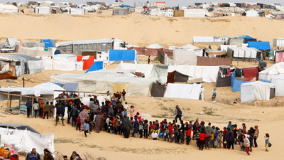 İsrail, Gazze'de yardım bekleyenleri vurdu: En az 104 ölü, 700 yaralı