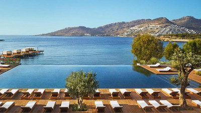 Bodrum beach'lerinde fiyatlar güneşten çok yakıyor