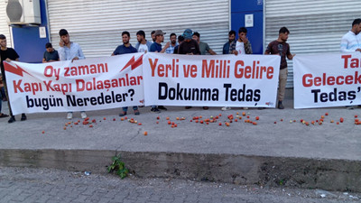 Urfa'da çiftçilerden DEDAŞ önünde 'elektrik' eylemi: 'Sulama yapamıyoruz'