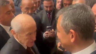 Bahçeli ile Özel resepsiyonda selamlaştı: 'Birbirimizi kırmıyoruz inşallah'