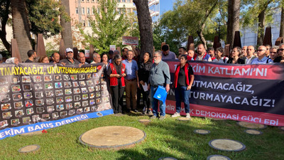 İzmir'de 10 Ekim anması: ‘Failleri gizleyenler, suçun ortağıdır’