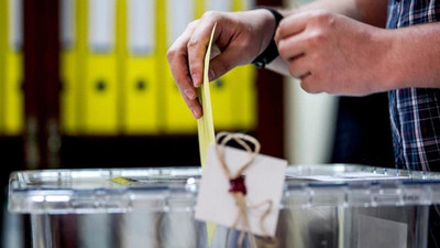 Genç seçmen anketi: İlk dörtte MHP yok, 3. parti sürpriz oldu