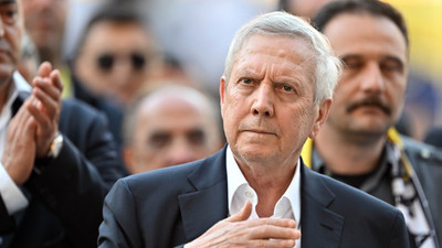 Aziz Yıldırım'dan taraftara çağrı: 'Fenerbahçe pes etmez'