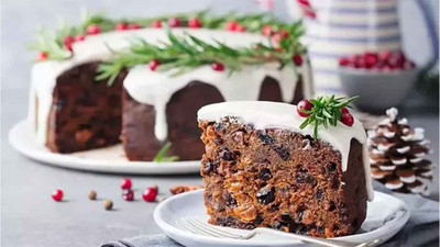 Pişirdiği Noel kekini yiyen 3 aile üyesi öldü: Zehirlenerek ölen eşinin mezarı açılacak
