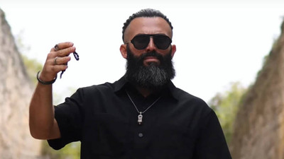 Şarkısı 'müstehcenlikle' suçlanmıştı: Turabi hakkında yakalama kararı