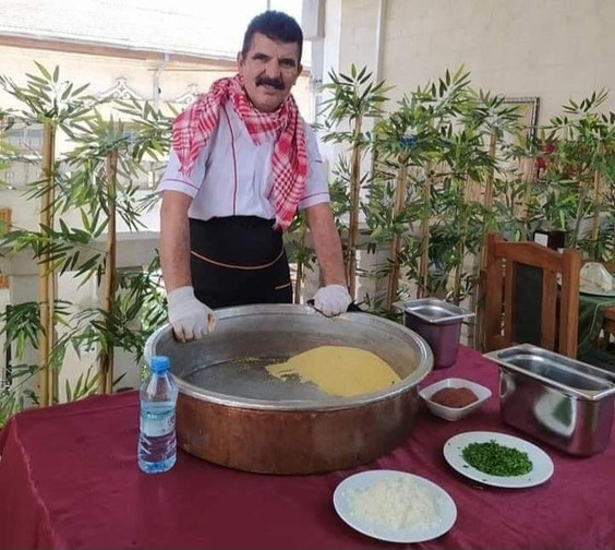 Çiğ köfte de ekonomik krize kurban oldu: 'Artık etli değil yumurtalı' - Resim : 1