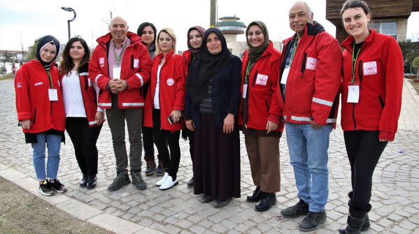 Psikolog Karaman: Deprem sonrası yaşanan travmaların etkisi yıllar boyu sürüyor - Resim : 2