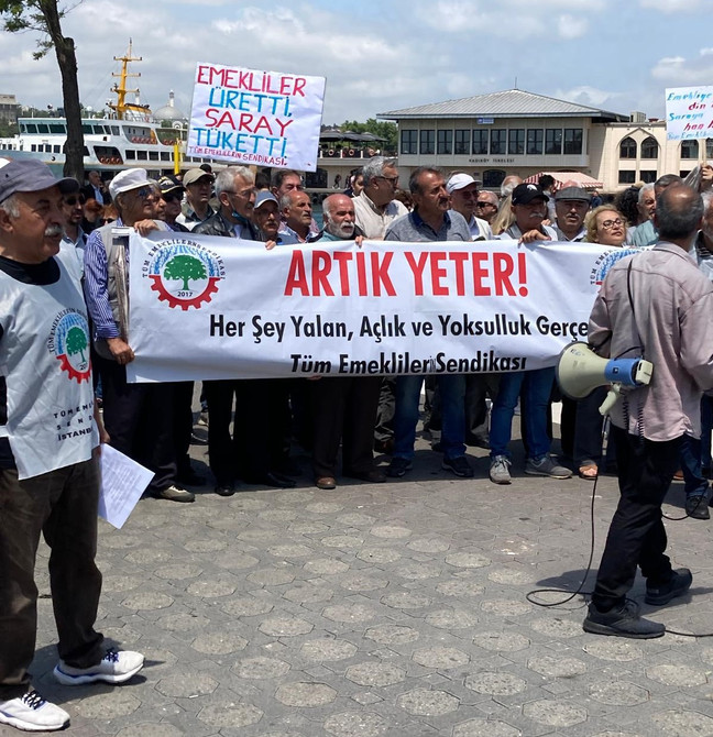 Emekli mücadeleyi bırakmıyor - Resim : 1