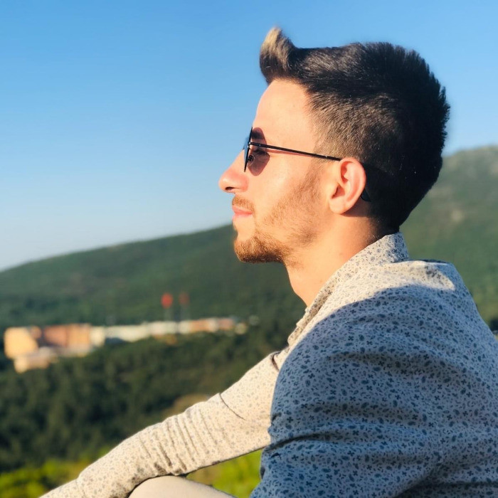 İstediği türküyü çalmayan sokak müzisyenini öldürdü - Resim : 1