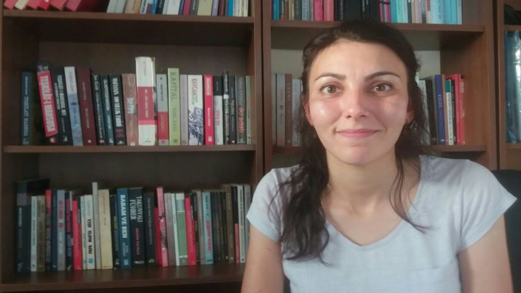 Telefonuna gelen SMS'le 'AK Parti üyesi' olduğunu öğrendi: Kimlik numaraları 'karışmış' - Resim : 1