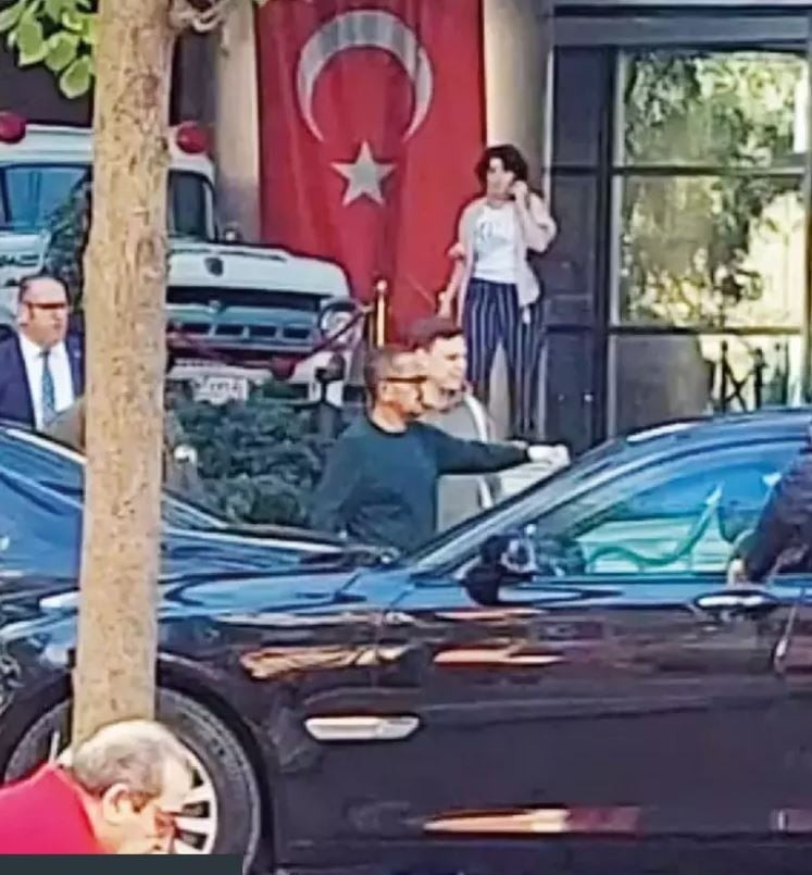 Vuslat Doğan Sabancı'dan kaza sonrası ilk paylaşım, Ali Sabancı'dan ilk kare - Resim : 2