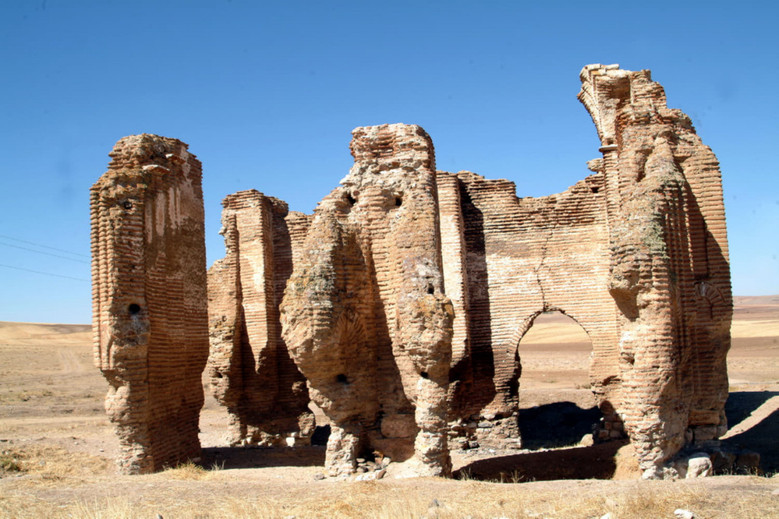 Kırşehir adın ünlüymüş, bağın bahçen güllüymüş - Resim : 3