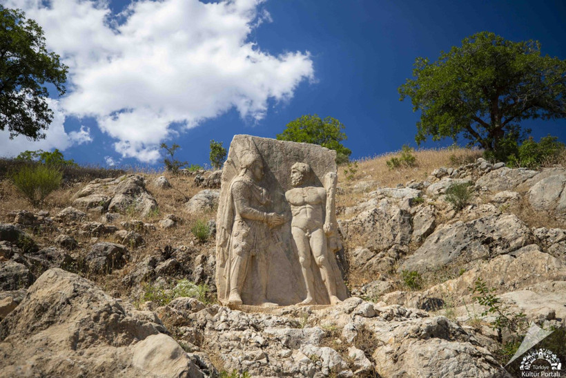 Burası Adıyaman, âlem düşman kesilir seni sevdiğim zaman - Resim : 14