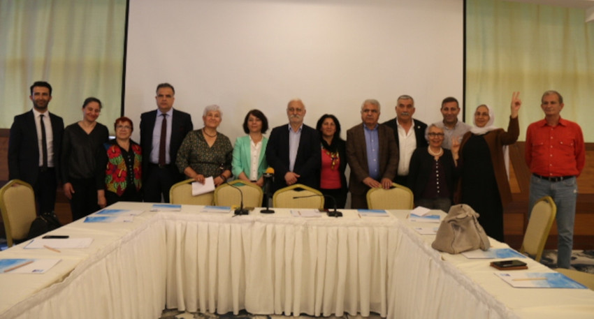 Oluç: Bu ülkenin milyonlarca seçmenini incitmek 3-5 oya değmez - Resim : 1