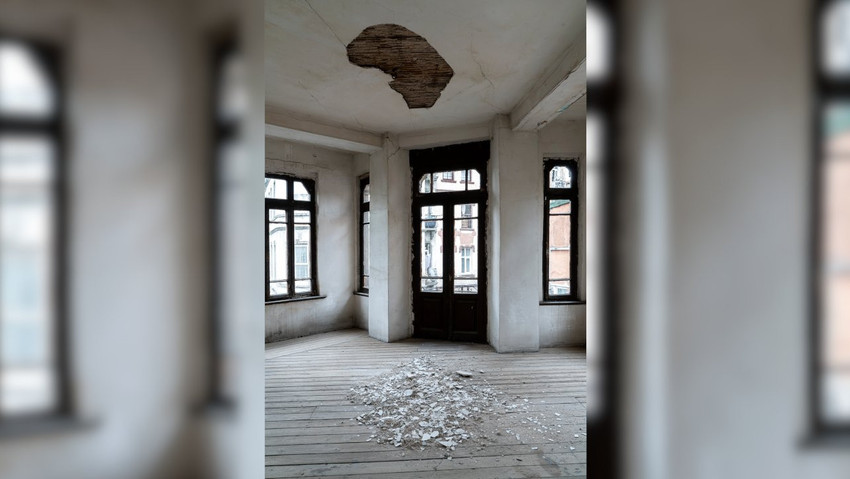 Kalbim ayna gibi boş İstanbul - Resim : 1