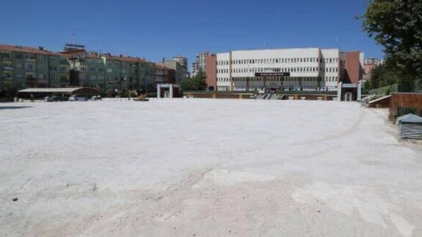 Parktı, otopark oldu şimdi tekrar yeşil alan: 'Milletin parası bu kadar bol mu?' - Resim : 1
